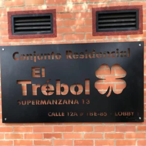 MZ 13 INT 12 CASA 31  EL TREBOL