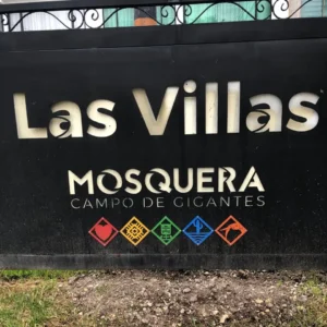 CL 4 SUR 4 - 22 LAS VILLAS