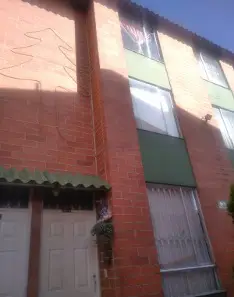 CASA URBANIZACIÓN EL TREBOL MOSQUERA