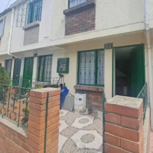CASA SERREZUELITA MOSQUERA